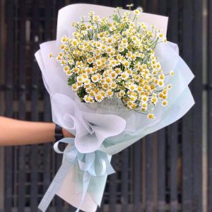 Bó hoa Cúc Tana tặng sinh nhật Long Khánh
